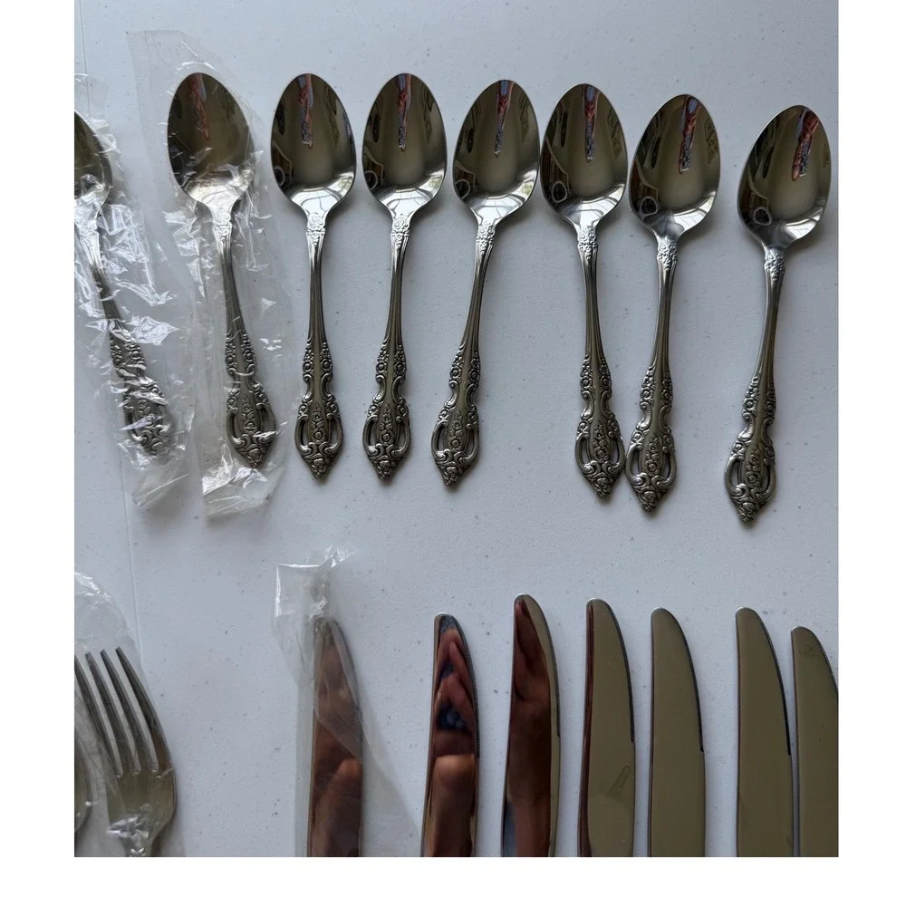 New 40 PC Oneida Michelangelo SSS Stainless Flatware Set  Service for 8 NWOB
